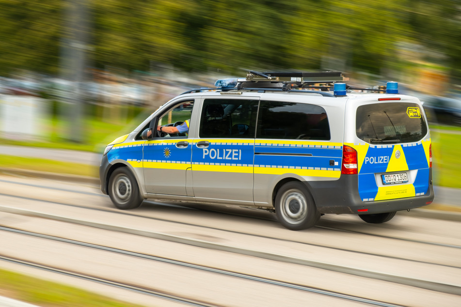 Die Polizei erwischte zwei Raser beim Autorennen. (Archivbild)