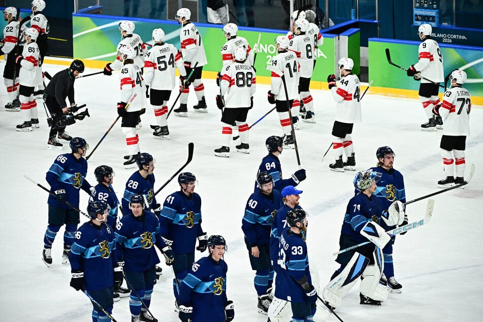 Finnland (v.) drehte in den letzten Minuten das Spiel gegen die enttäuschte Schweiz.