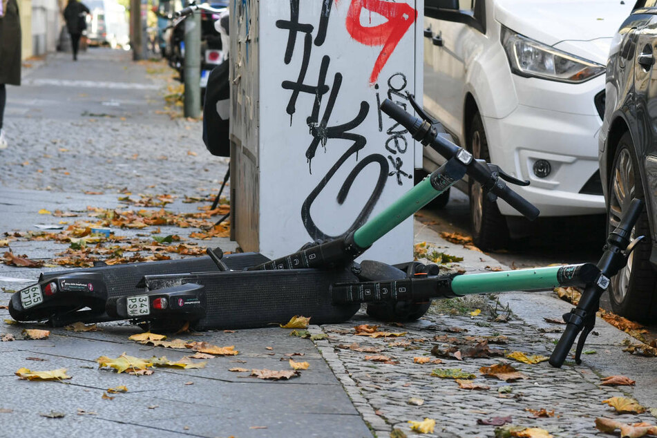 Berlin: Ärgernis E-Roller: Berlin will mit neuem Gesetz für Ordnung sorgen