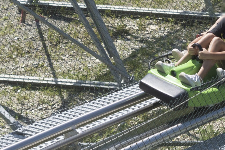 16 Personen waren an dem Crash auf der Sommerrodelbahn in Lienz beteiligt. (Symbolbild)