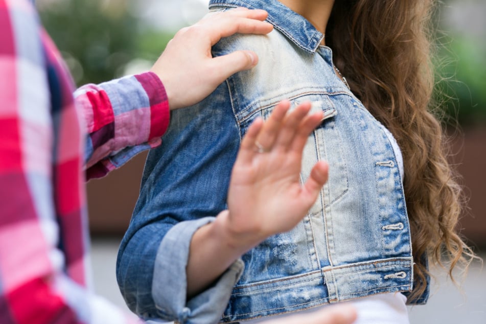 Auch wenn die Gewalttaten allgemein zurückgehen: Die Zahl der Sexualdelikte an Bayerns Bahnhöfen steigt weiter an.