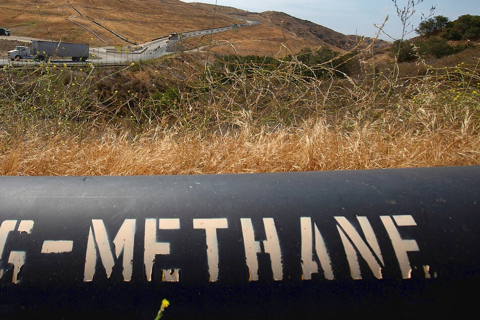 Texas gas pipe leaks thousands of cars' worth of methane in one hour!