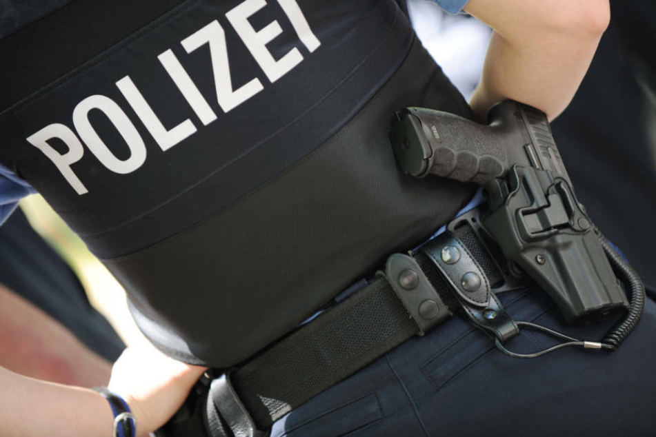Die Polizei war in Ingelheim am vergangenen Samstag nach eigenen Angaben mit rund 500 Kräften im Einsatz, um 24 Teilnehmer einer Kundgebung der Partei "Die Rechte" und mehrere hundert Gegendemonstranten zu trennen (Symbolbild).