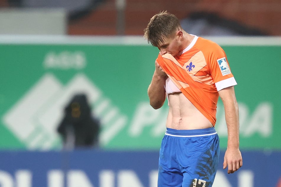Für den SV Darmstadt 98 um Bayern-München-Leihgabe Lars Lukas Mai (20) ist der Zweitliga-Fußball im Jahr 2020 vorzeitig beendet.