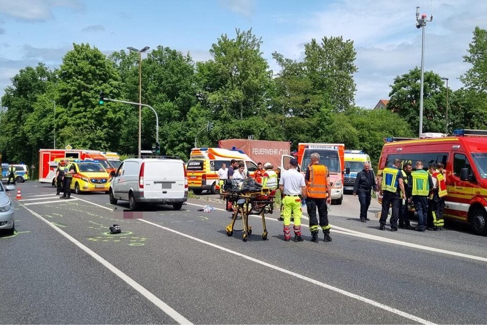 Der Unfallort wurde im Anschluss weiträumig abgesperrt und Spuren gesichert.