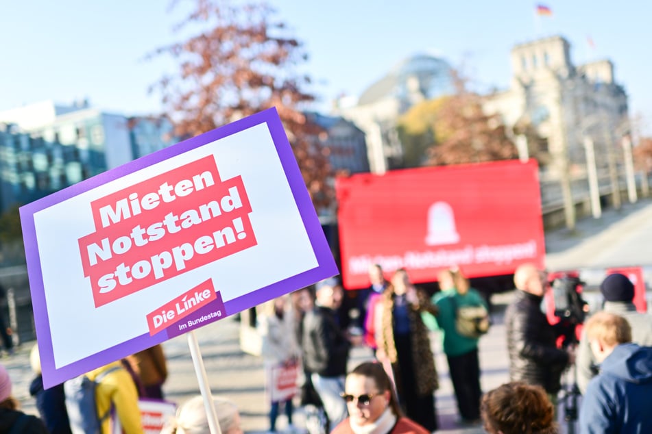 Die Linken setzen sich gegen den Mietnotstand ein.