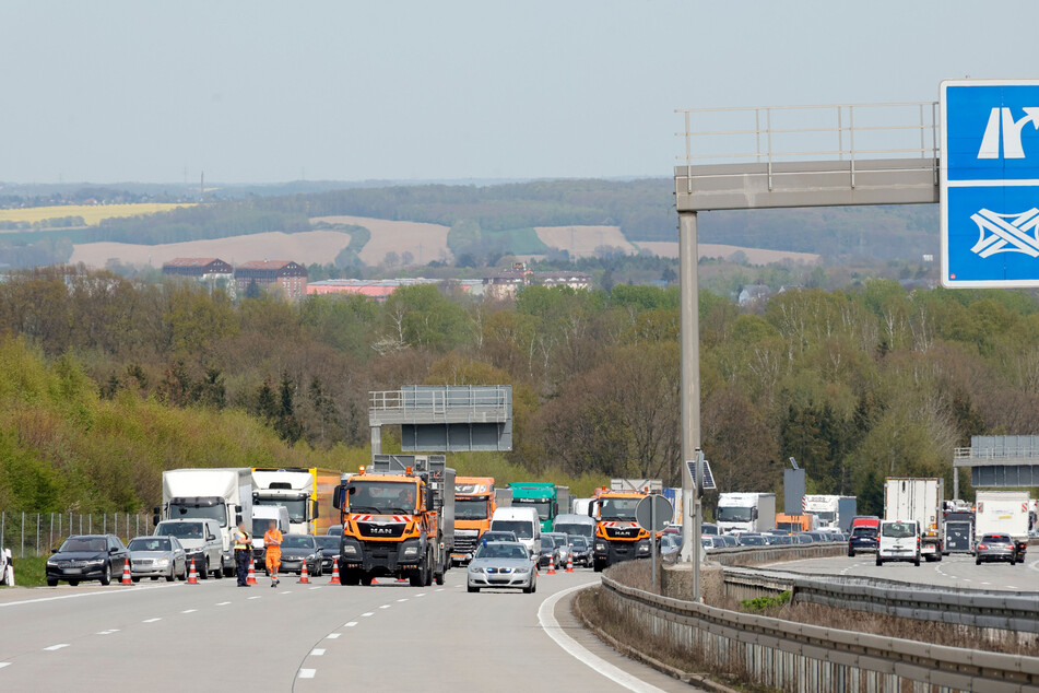 Die A4 in Richtung Erfurt wurde gesperrt - es kam zu Stau.
