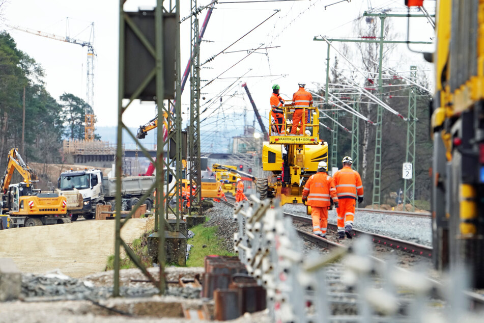 Zwischen Hamburg und Berlin wird bald aufwendig gebaut.