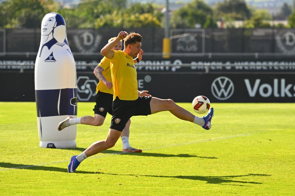 Alexander Rossipal (30) muss sich strecken, um seinen Stammplatz zurückzuholen.