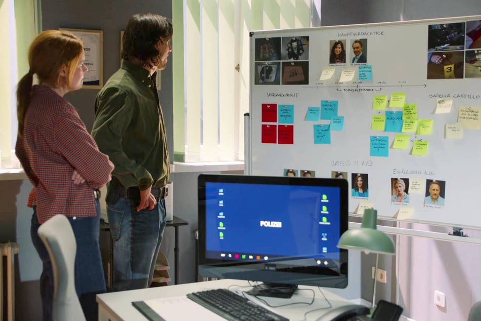 Toni und ihr Kollege "Schmitti" tappen im Fall von Zoe Lopez weiter im Dunkeln.