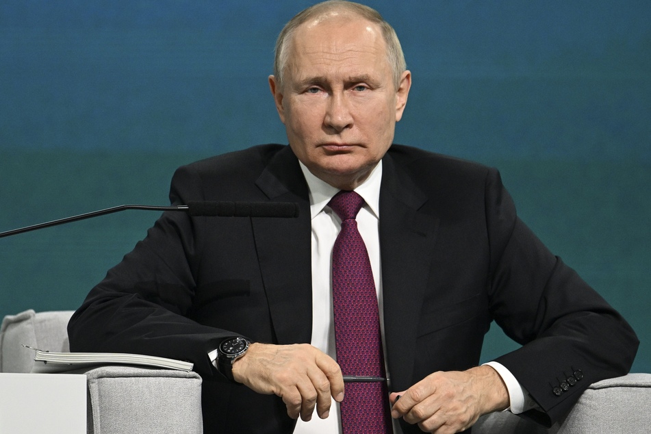 Präsident Wladimir Putin fordert eine bessere Koordinierung der russischen Rüstungsagentur.