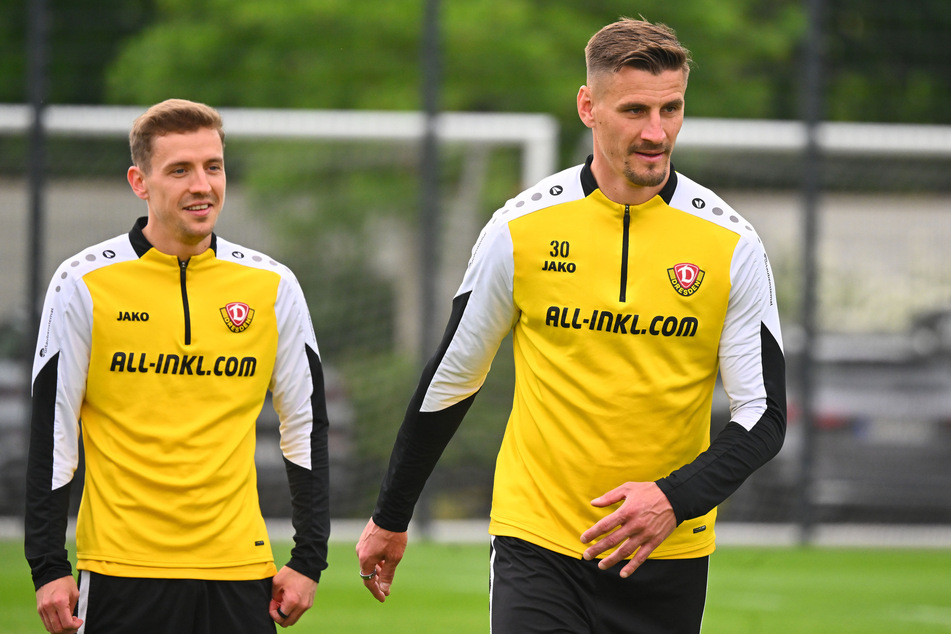 Auch Niklas Hauptmann (29, l.) würdigte mit einem Sonderpost auf seinem Profil den Kapitän (r.).
