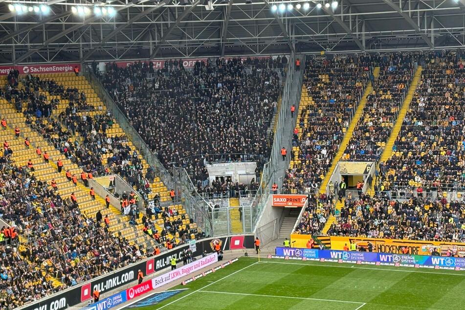 Die mitgereisten SCP-Fans haben den Support eingestellt.