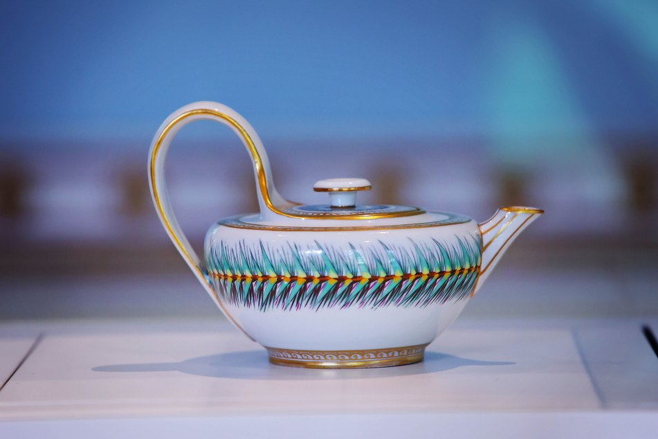 Vorbild Antike: Das Design dieser Teekanne (um 1805-1813) erinnert an ein Öllämpchen.