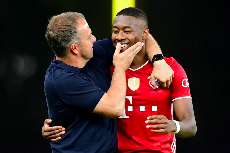 Trainer Hansi Flick (44, l.) jubelt mit Münchens David Alaba (28).