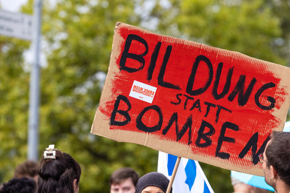 Die Wehrpflicht ist eines der Reizthemen der Demos.