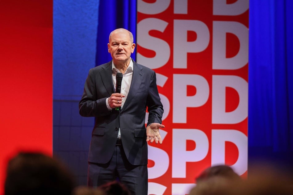 Bundeskanzler Olaf Scholz (66, SPD) hat am Samstag für einen Wahlkampfauftritt die Messestadt besucht.