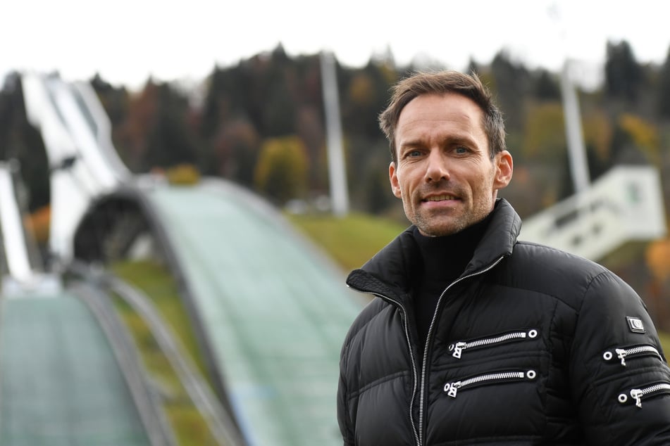 Sven Hannawald (51) glaubt, dass die österreichischen Skispringer besser drauf sind, als sie es durchblicken lassen.