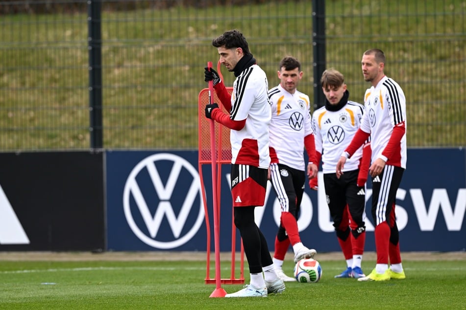 Nur Kai Havertz (26, l.) kommt wegen des Champions-League-Finales mit Arsenal später.
