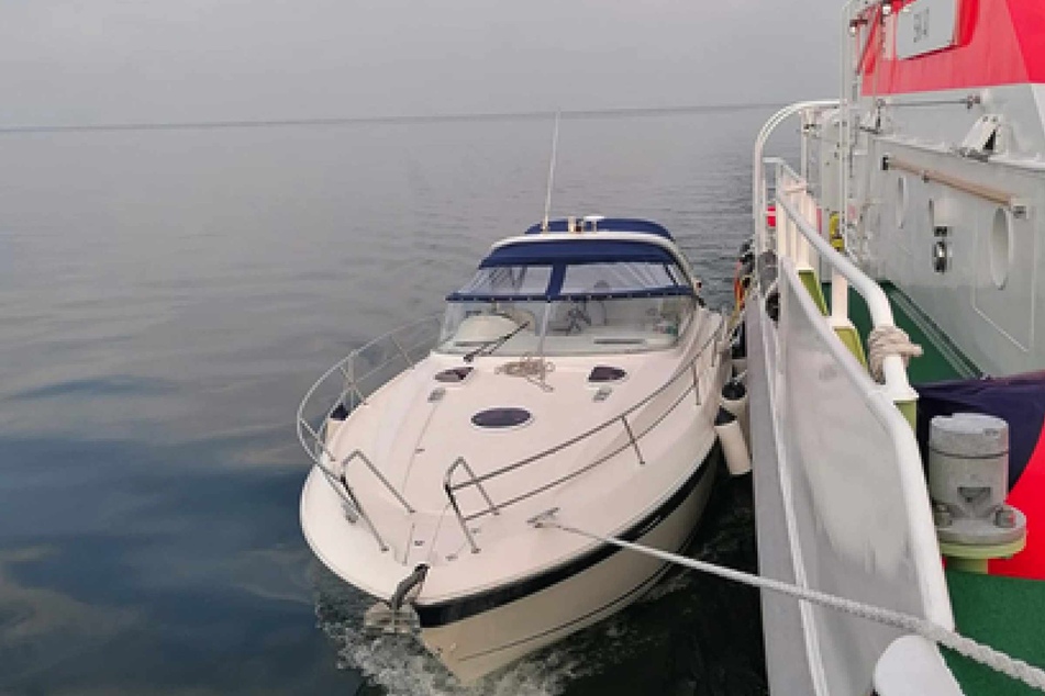 Drama auf der Ostsee! Boot mit sechsköpfiger Familie droht zu sinken