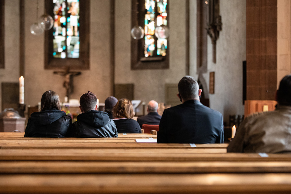 Weihnachtsmessen in Zeiten von Corona: Die Kirchen planen deutlich mehr und kürzere Gottesdienste - auch im Freien (Symbolbild).