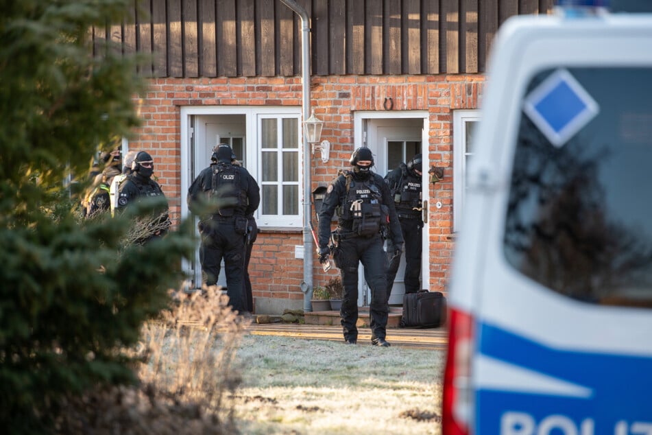 Die Polizei unterstützte im Landkreis Plön zwei Finanzämter.
