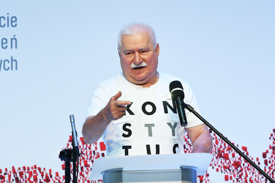 Lech Walesa (77), damaliger Vorsitzender der Gewerkschaft Solidarnosc, ehemaliger Präsident von Polen und Nobelpreisträger.