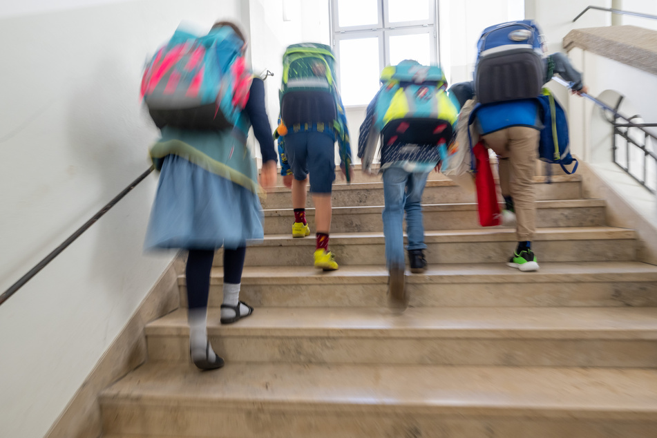 Sachsen will die Schulen im Freistaat bis 2030 modernisieren. (Symbolbild)