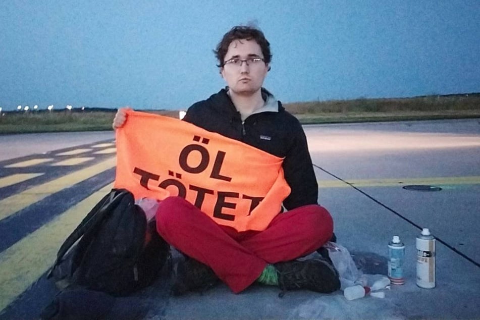 Acht Klimaaktivisten hatten am 25. Juli die Landebahn am Frankfurter Flughafen blockiert.