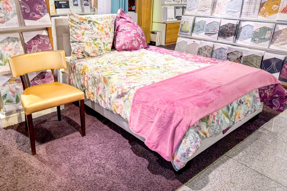 Mit den 25 Prozent Rabatt auf ALLES* gibt's Möbel, Deko und Bettwäsche bei porta Gütersloh zum kleinen Preis.