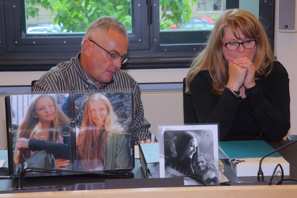 Vater Uwe und Mutter Ramona Riße beim Prozess im Juni 2016. Sie haben die vergangenen zehn Jahre nur gemeinsam überstanden.