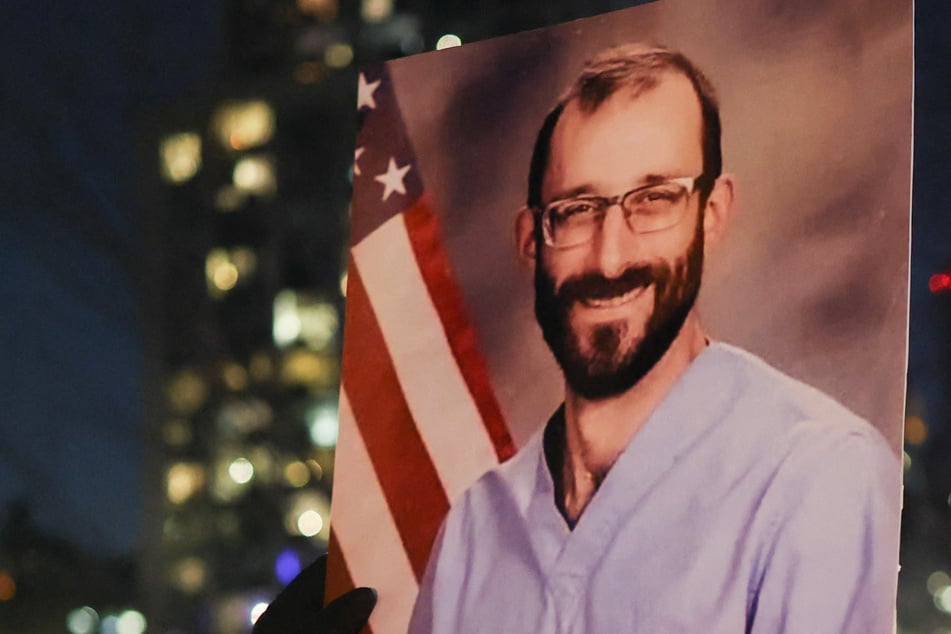 DOJ opens civil rights investigation into Alex Pretti's killing