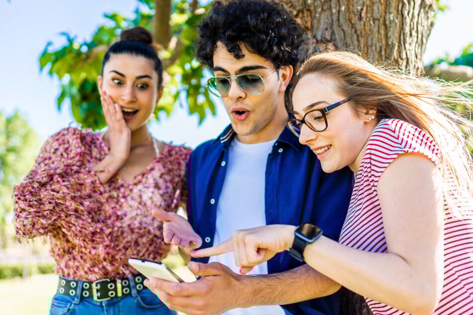 Bis Montag (30.6.) bietet Freenet mit dem aktuellen SIM Only Angebot inklusive 12 GB Datenvolumen und 50 GB Datendepot ein echtes Kracher-Angebot.
