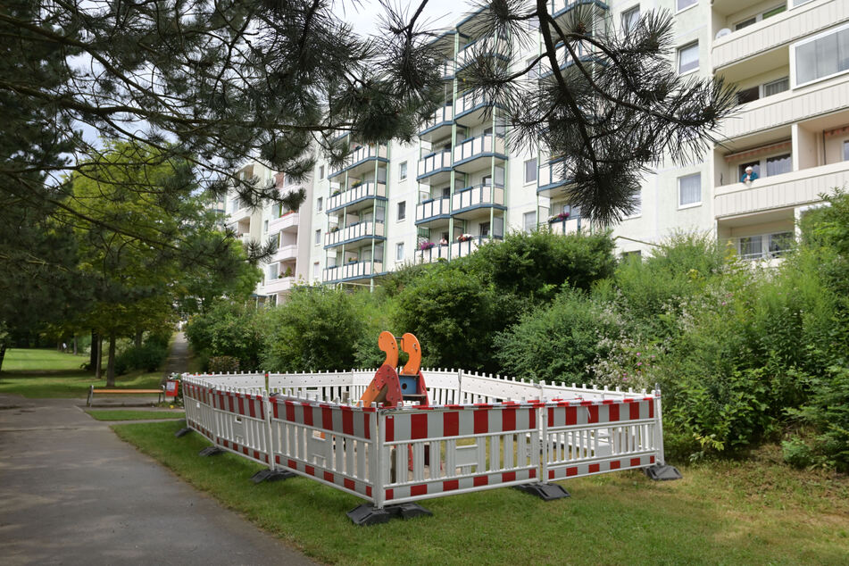 Tatort ist der Spielplatz an der Dr.-Otto-Just-Straße in Reichenbach/V.