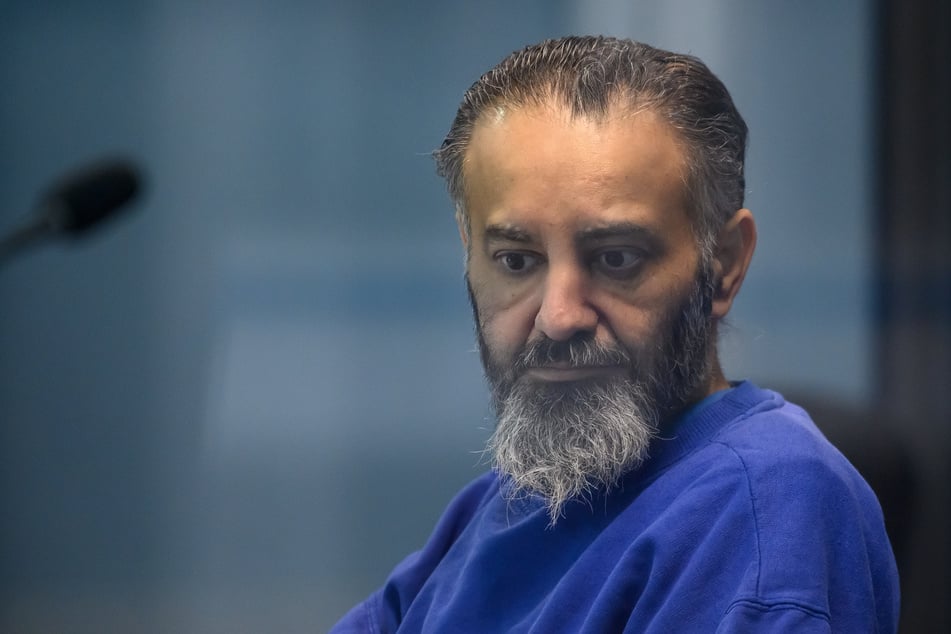 Das Video von Taleb A.'s erster Vernehmung wird vor Gericht gezeigt.