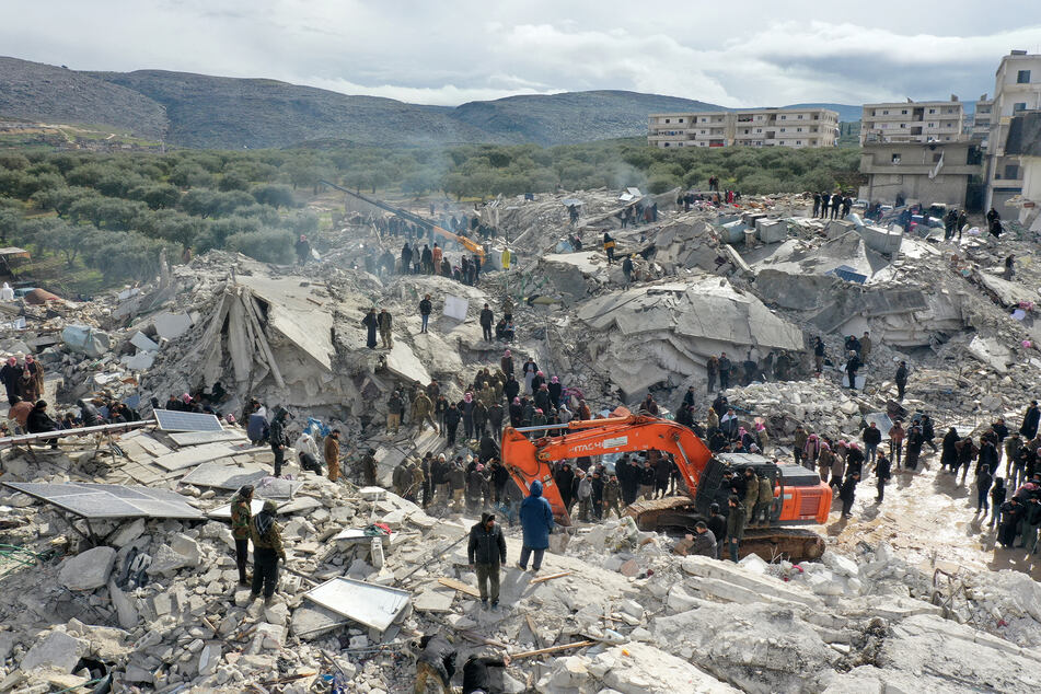 Bei den schweren Erdbeben verloren mehr als 5000 Menschen ihr Leben.