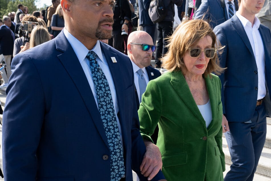 Nancy Pelosi explodes at reporter for MyPillow guy Mike Lindell's network: "Shut up!"