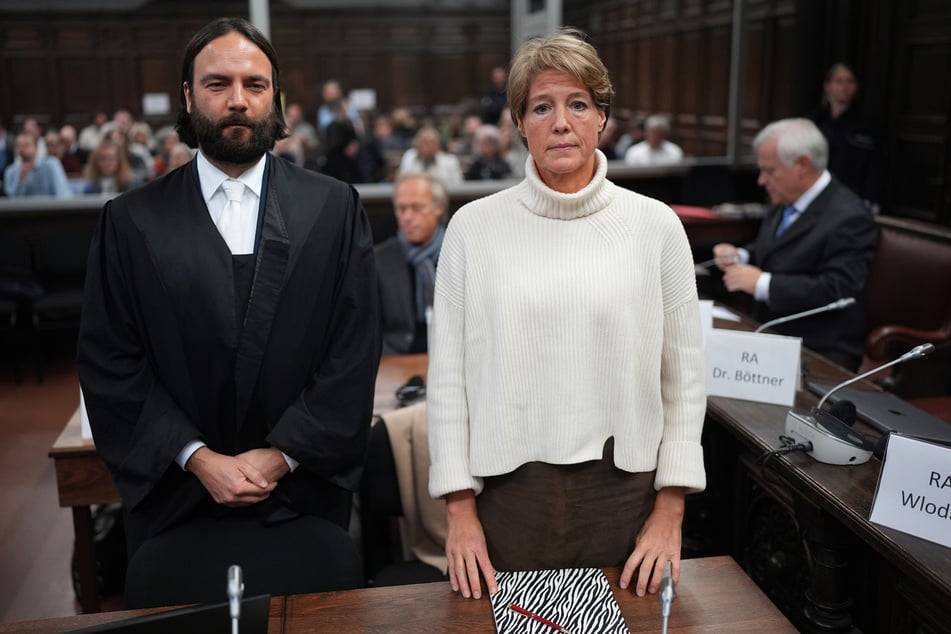 Christina Block (52) mit ihrem Verteidiger Ingo Bott (42).