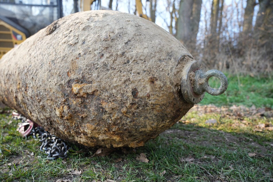 Noch immer werden schwere Granaten oder Bomben in den Böden in Sachsen-Anhalt entdeckt. (Archivbild)