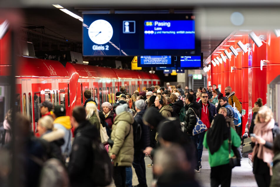 Pendler, die auf die S-Bahn-Stammstrecke angewiesen sind, wurden heute mal wieder enttäuscht. (Symbolbild)