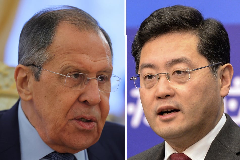 Russlands Außenminister Sergej Lawrow (72) und sein chinesischer Amtskollege Qin Gang (56) sind sich einig in der Ablehnung des Westens, behauptet der Kreml in einer Pressemitteilung.