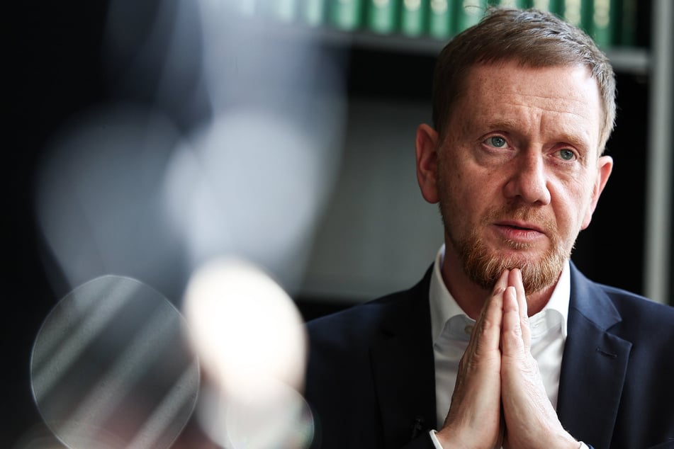 Michael Kretschmer: "Wir grenzen uns klar von Extremismus ab - egal von welcher Seite"