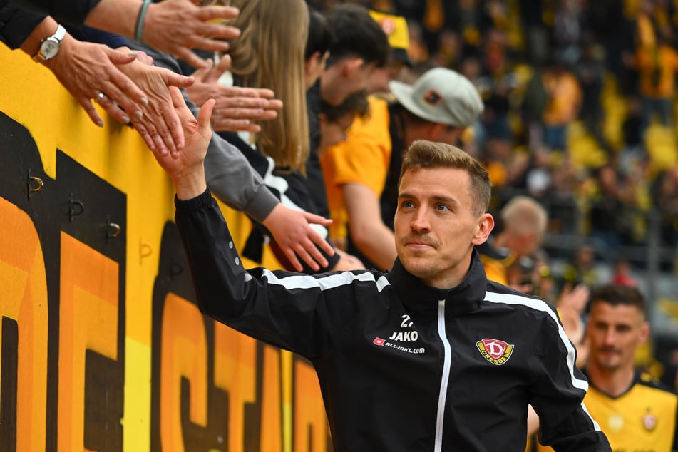Im Mittelpunkt steht er nicht so gern, aber für die Fans ist Niklas Hauptmann ihr "Fußballgott".