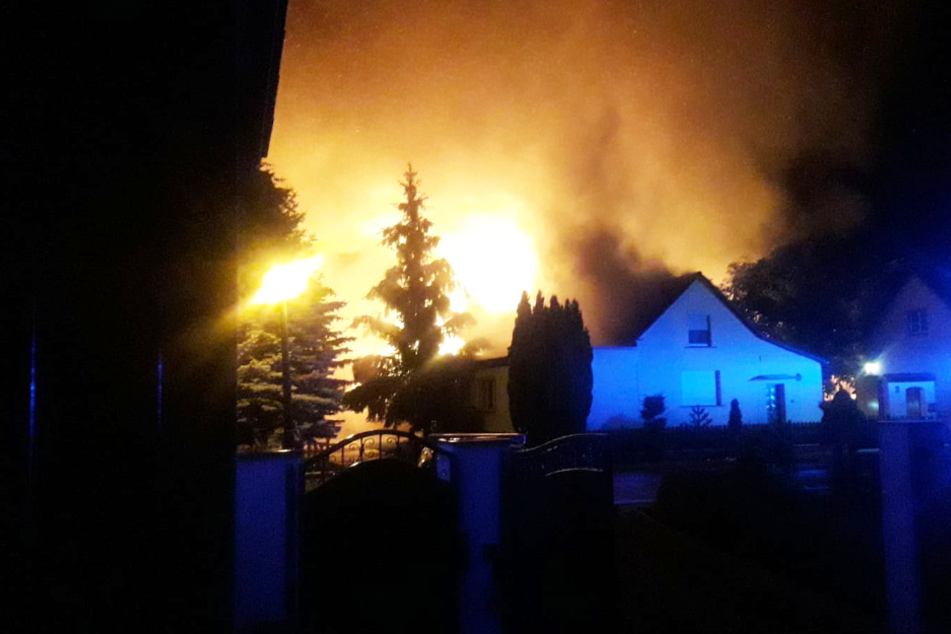 Eine Anwohnerin fotografierte den Brand auf der Koschener Straße.