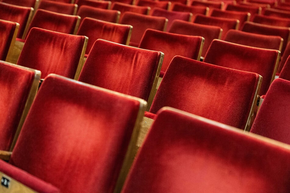 Ab Mai 2026 lädt die Kumede wieder zum Staunen, lachen und weinen im Theatersaal ein. (Symbolbild)