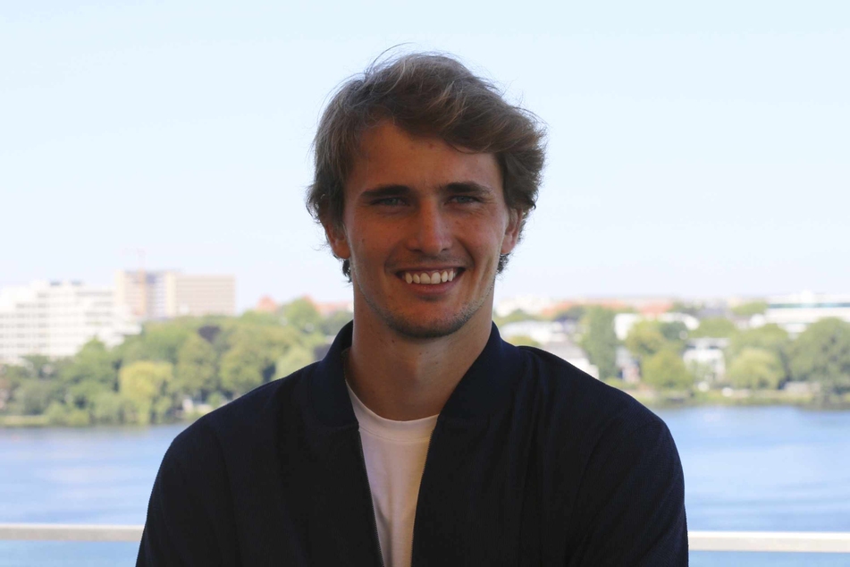Tennis-Star Alexander Zverev (25) stattete seiner Heimatstadt Hamburg am Donnerstag einen kurzen Besuch ab.