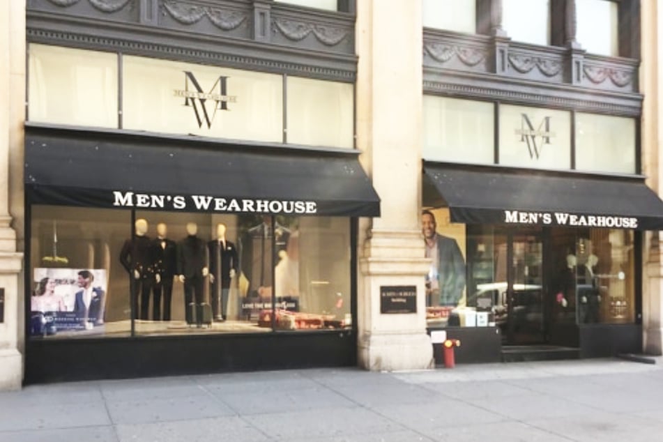 Why Smart Shoppers Are Heading to Men's Wearhouse This Spring