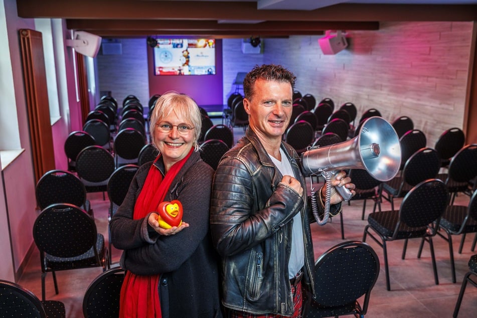 Schauspielerin Ellen Schaller (60) und Kabarettist Matthias Machwerk (57) kommen ins "Unterdeck".