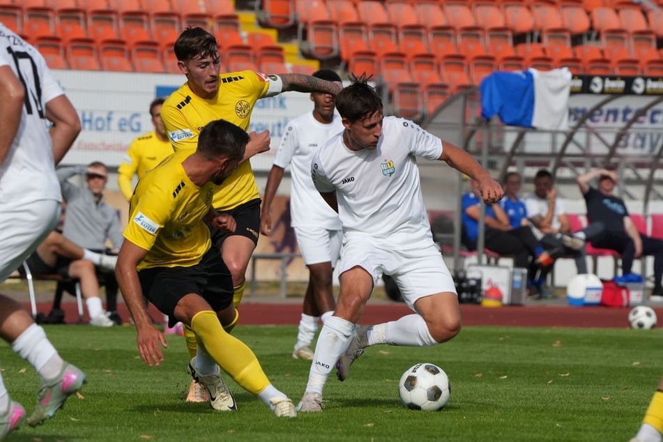 CFC-Angreifer Jonas Marx (am Ball) sorgte kurz nach dem Seitenwechsel für den 1:1-Ausgleich bei der SpVgg Bayreuth. Foto: Marcus Hengst