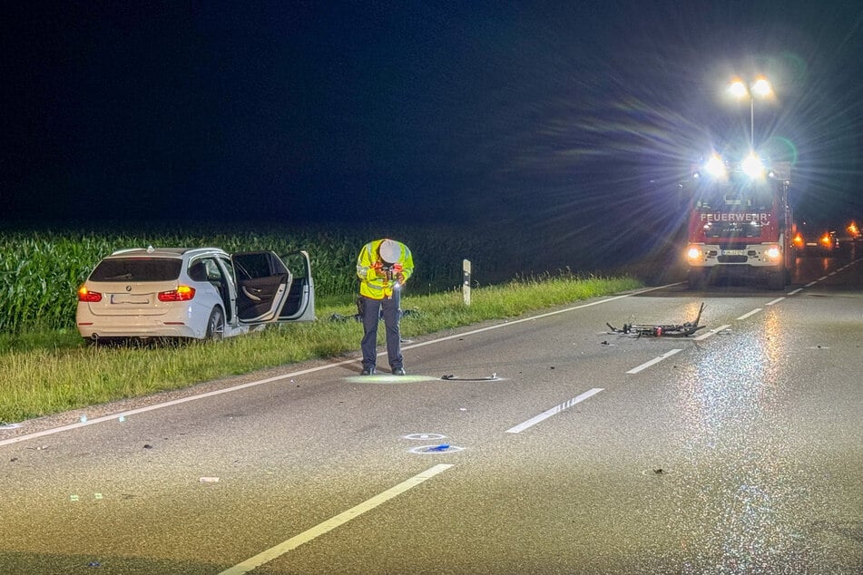 Bei einem Unfall auf einer Landstraße im Hohenlohekreis starb am Dienstagabend ein 76-jähriger Radfahrer.